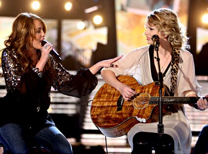 Miley Cyrus, Taylor Swift Miley Cyrus, Taylor Swift