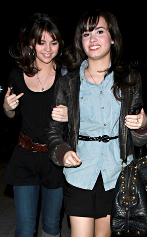 Selena Gomez, Demi Lovato Selena Gomez, Demi Lovato