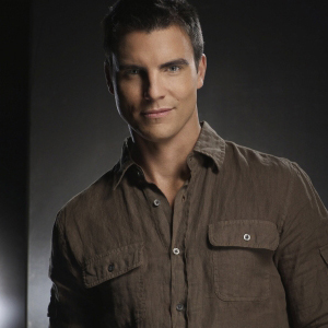 colin egglesfield sister brothers sisters recast 90210 s colin egglesfield is in colin egglesfield sister brothers sisters recast 90210 s colin egglesfield is in