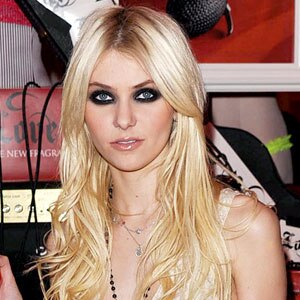 Taylor Momsen Taylor Momsen