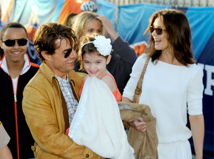 Tom Cruise, Katie Holmes, Suri Cruise Tom Cruise, Katie Holmes, Suri Cruise