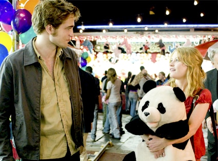 Remember Me, Robert Pattinson, Emilie de Ravin Remember Me, Robert Pattinson, Emilie de Ravin