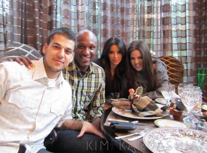 Kim Kardashian, Khloe Kardashian Odom, Robert Kardashian, Lamar Odom Kim Kardashian, Khloe Kardashian Odom, Robert Kardashian, Lamar Odom