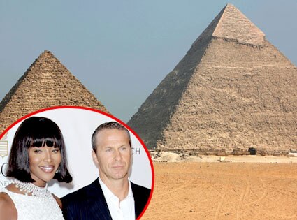 Luxor, Egypt, Naomi Campbell, Vladislav Doronin Luxor, Egypt, Naomi Campbell, Vladislav Doronin