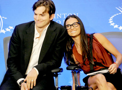 Ashton Kutcher, Demi Moore Ashton Kutcher, Demi Moore