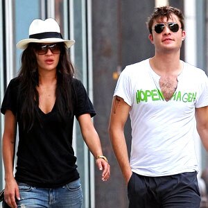 Jessica Szohr, Ed Westwick Jessica Szohr, Ed Westwick