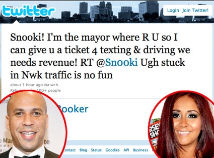 Cory Booker, Nicole 'Snooki' Polizzi, Twitter Cory Booker, Nicole 'Snooki' Polizzi, Twitter