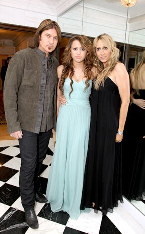 Billy Ray Cyrus, Miley Cyrus, Tish Cyrus Billy Ray Cyrus, Miley Cyrus, Tish Cyrus
