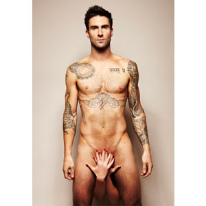Adam Levine Naked, Girlfriend Gives Him a Hand | E! News