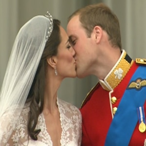 Prince William, Kate Middleton, Kiss Prince William, Kate Middleton, Kiss