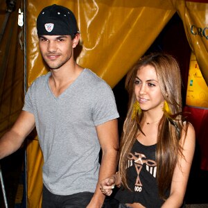 Taylor Lautner, Sara Taylor Lautner, Sara