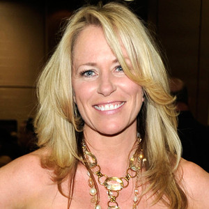 Strawberry Wine Singer Deana Carter and Husband Separate | E! News