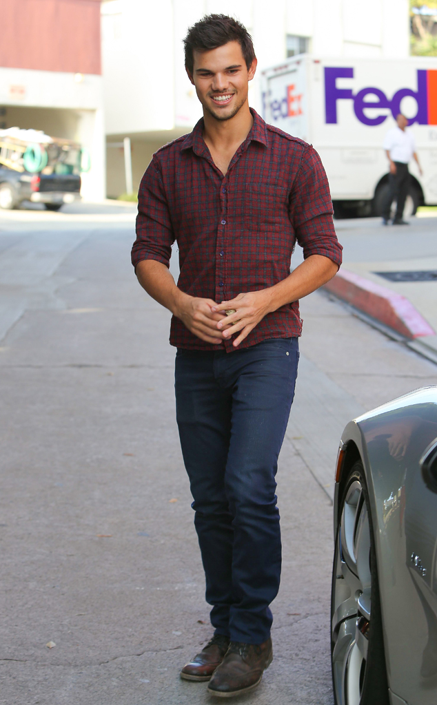 Taylor Lautner From The Big Picture Todays Hot Photos E News