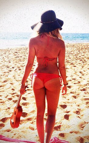 Ashley Tisdale, Twitter Ashley Tisdale, Twitter