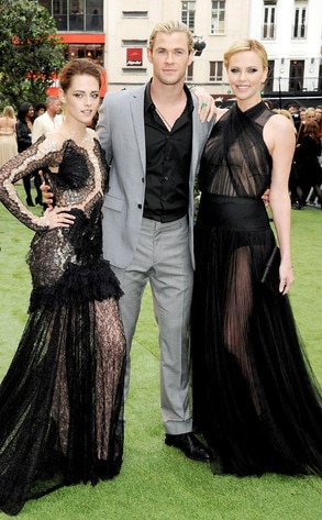 Kristen Stewart, Chris Hemsworth, Charlize Theron Kristen Stewart, Chris Hemsworth, Charlize Theron