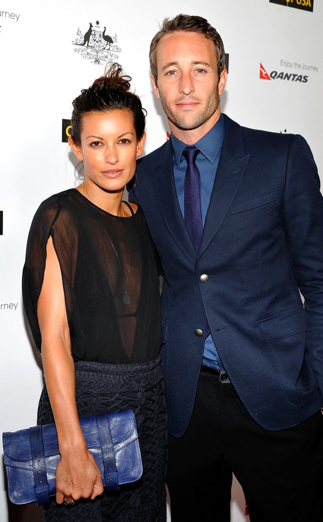 Alex O'Loughlin Is Married! Hawaii FiveO Star Weds Malia Jones E! News