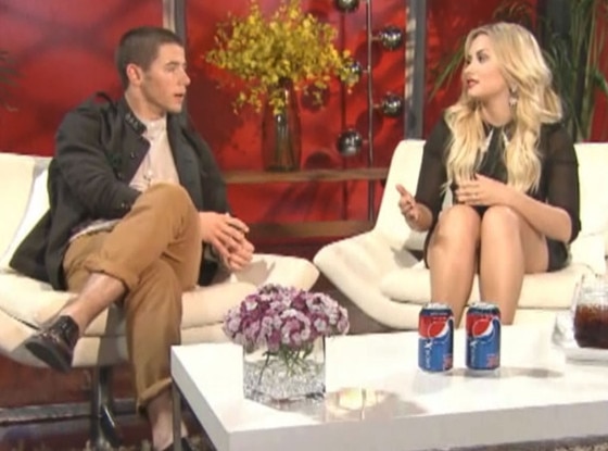 Nick Jonas, Demi Lovato Nick Jonas, Demi Lovato
