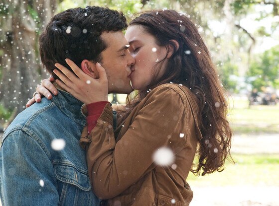 Alice Englert, Alden Ehrenreich, Beautiful Creatures Alice Englert, Alden Ehrenreich, Beautiful Creatures