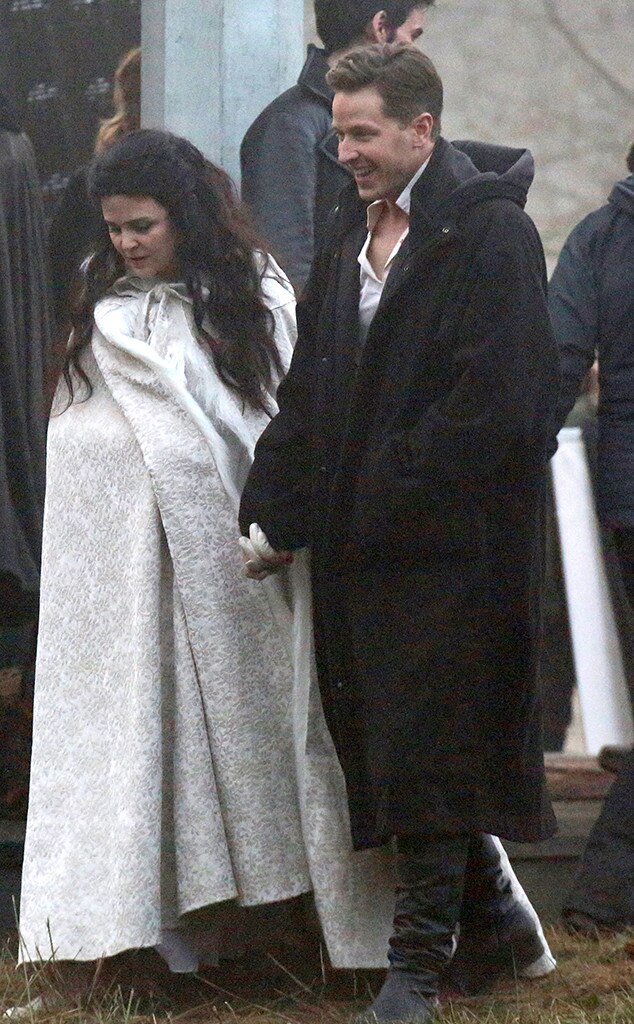 Ginnifer Goodwin, Josh Dallas, Baby Bump, Once Upon A Time Ginnifer Goodwin, Josh Dallas, Baby Bump, Once Upon A Time