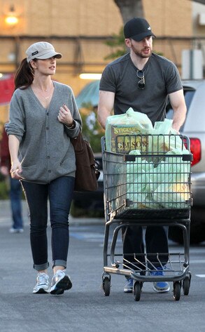 Minka Kelly, Chris Evans Minka Kelly, Chris Evans