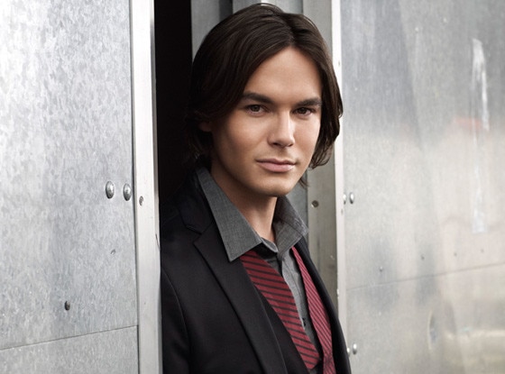 Tyler Blackburn, Pretty Little Liars Tyler Blackburn, Pretty Little Liars