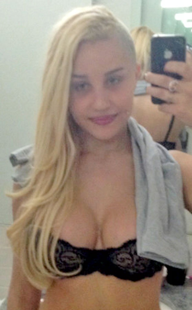 Amanda Bynes Nude Pic 28