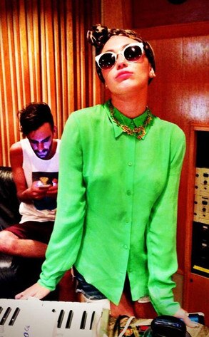 Miley Cyrus, Twit Pic Miley Cyrus, Twit Pic