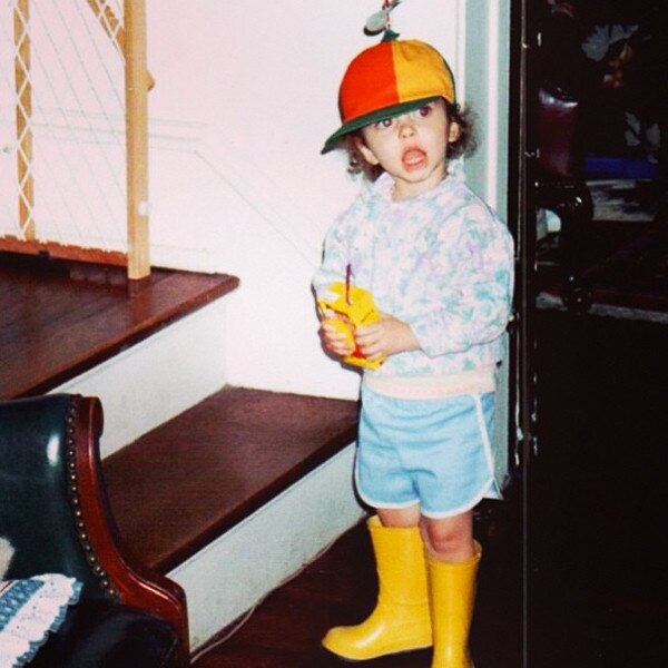 Sarah Hyland, Throwback Thursday Instagram