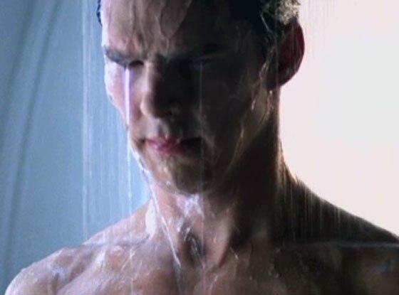Benedict Cumberbatch Strips Down In Deleted Star Trek Into Darkness Shower Scene—watch And Ogle