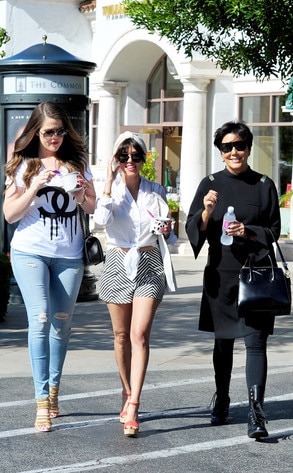 Kris jenner date of birth
