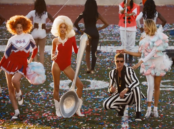 Robin Thicke, Give It 2 U Robin Thicke, Give It 2 U
