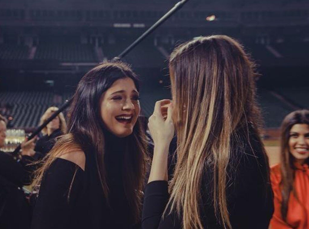 Kylie Jenner, Twitter