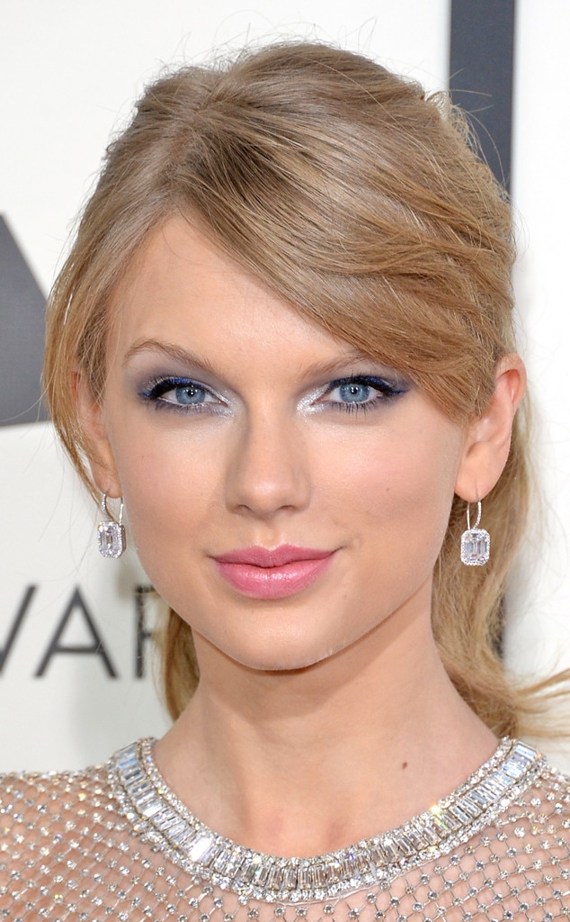 Taylor Swift from Get the Look Grammys 2014 Hair & Makeup E! News