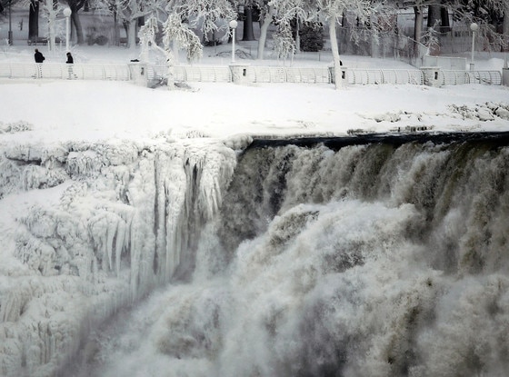 Frozen Niagara Falls Frozen Niagara Falls