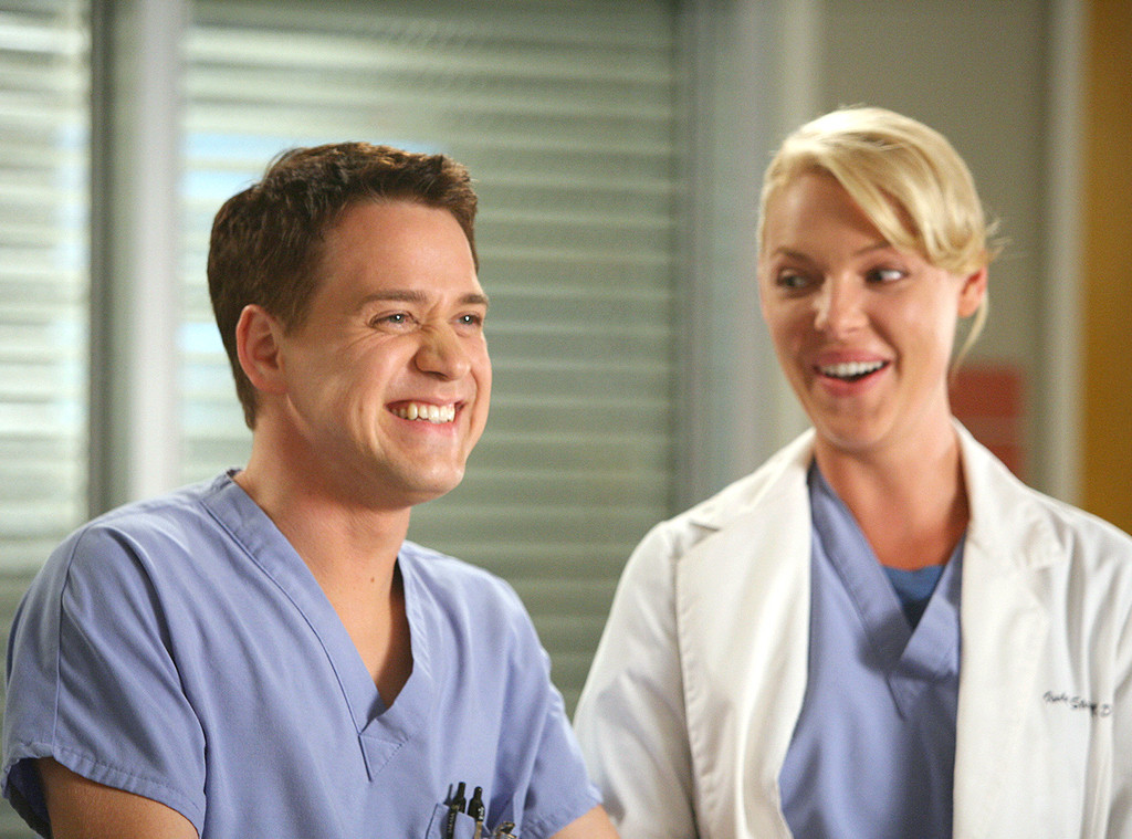 T.R. Knight Heads Back to Shondaland, But Not on Grey's Anatomy E! News
