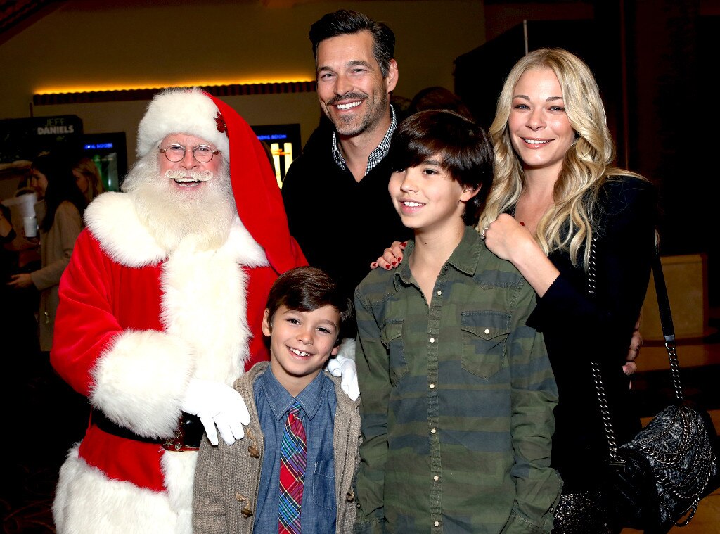 Eddie Cibrian, LeAnn Rimes, Tree Lighting Eddie Cibrian, LeAnn Rimes, Tree Lighting