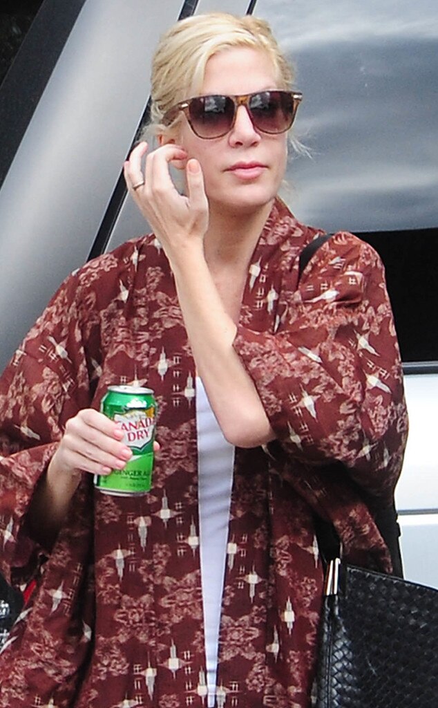 Tori Spelling Spotted Wearing Wedding Ring While Getting Back to Work