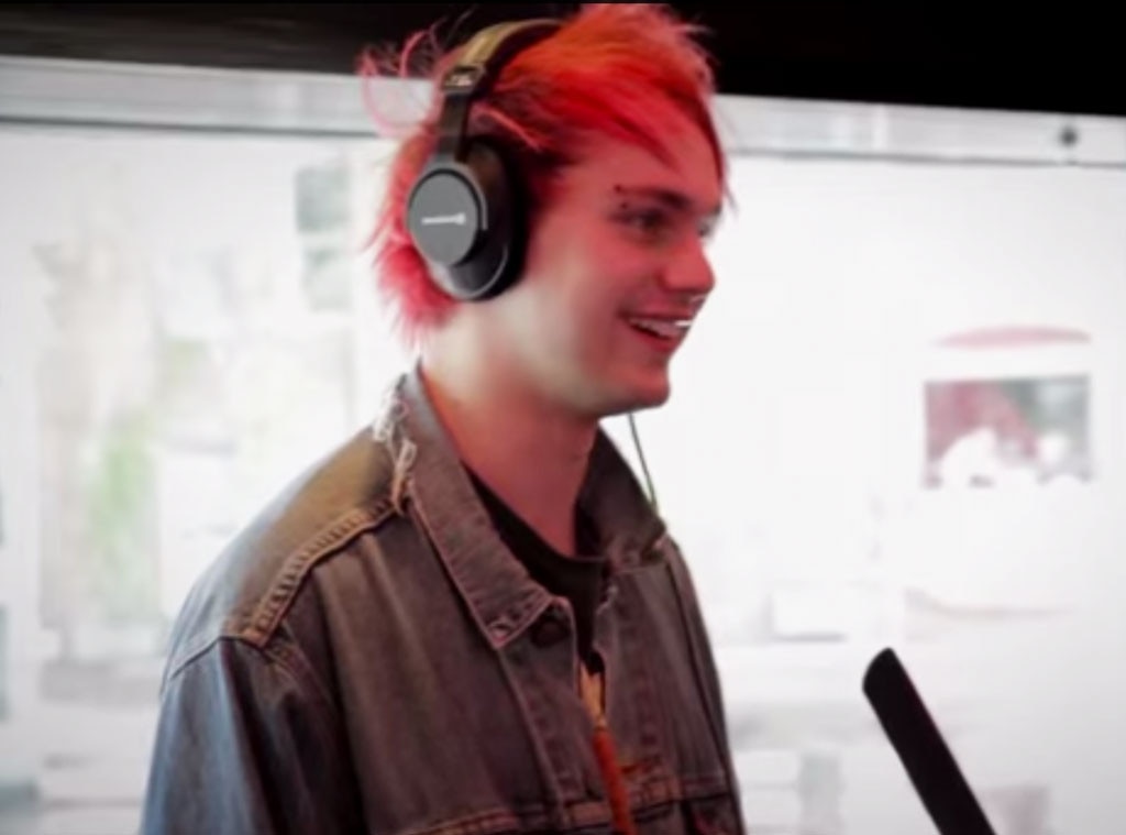 Michael Clifford's Blue and White Hair Transformation - wide 3