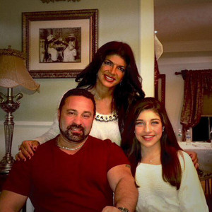 Teresa Giudice Steps Out To Support Gia Giudices Holiday Show After Enjoying Quiet Intimate 