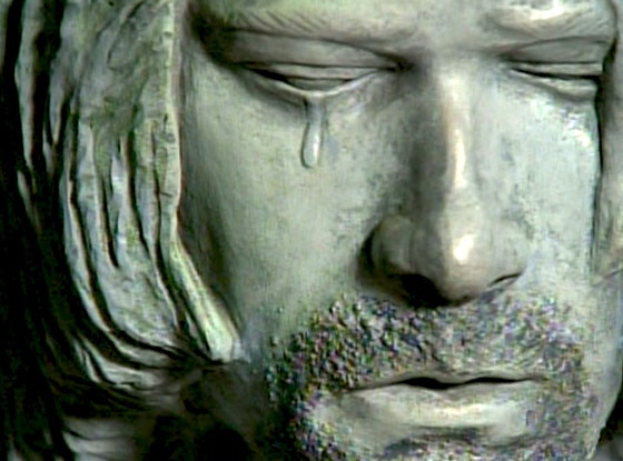 Kurt Cobain, Crying Statue Kurt Cobain, Crying Statue