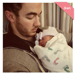 Kevin Jonas Talks Daughters First Milestone She Started Sucking Her