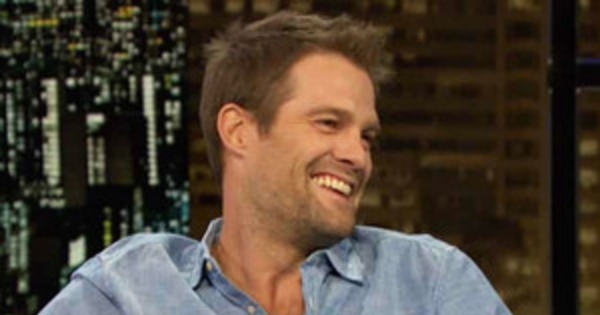 Geoff Stults Has Naked Late-Night Chats With Enlisted Co 
