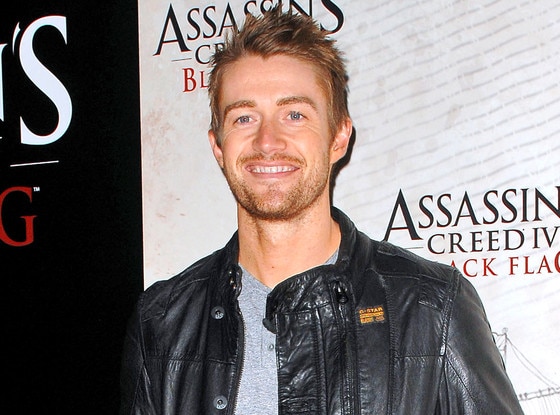 Robert Buckley Robert Buckley