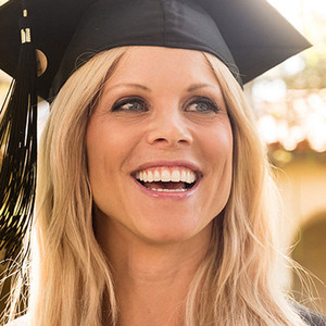 Elin Nordegren Takes Swipe At Tiger Woods During Her Commencement
