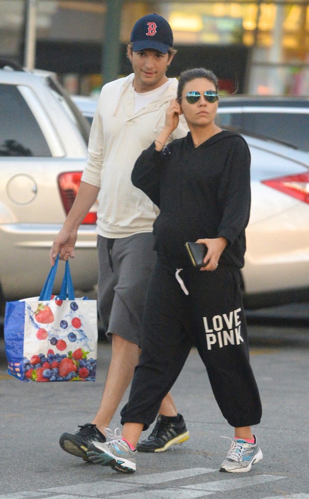 Mila Kunis, Ashton Kutcher Mila Kunis, Ashton Kutcher