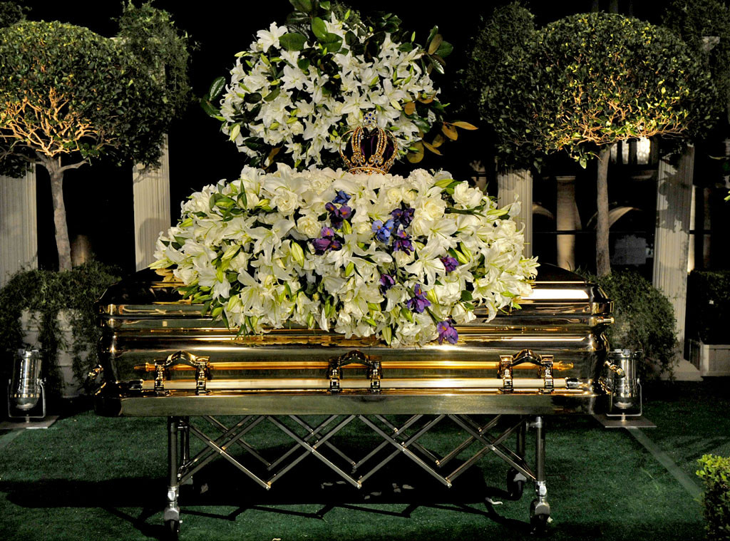 The Casket from Michael Jackson's StarStudded Memorial E! News