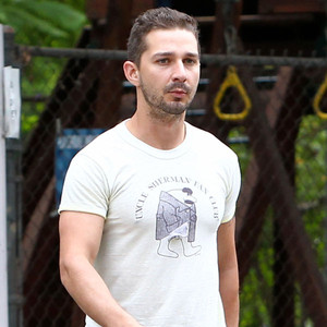 Shia LaBeouf Arrested During Live Stream | E! News Australia
Shia Labeouf