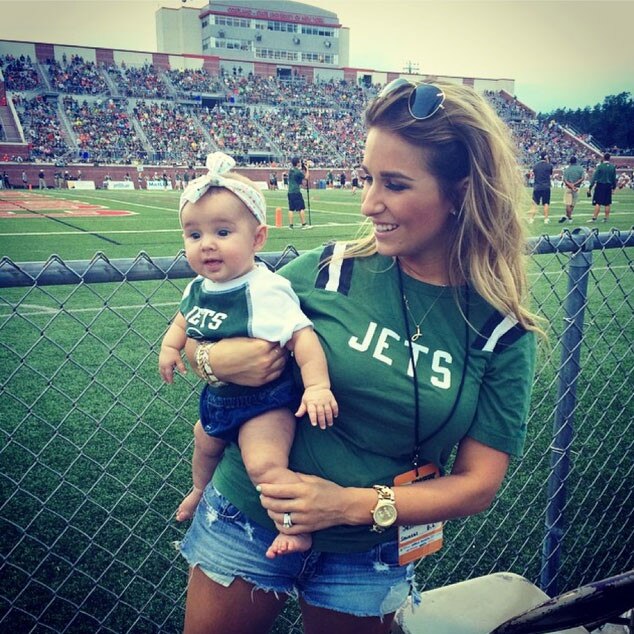 Jessie James Decker Back in Her Size-25 Jeans Less Than 5 Months After