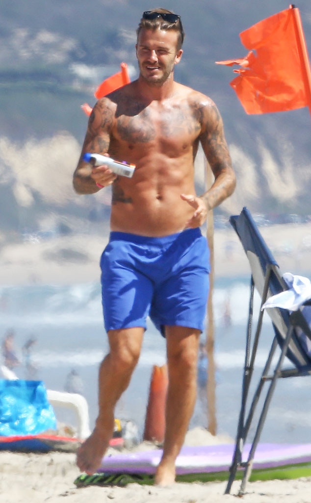 Shirtless David Beckham Flaunts Rock Hard Abs On The Beach—see The Hot Pic E News 