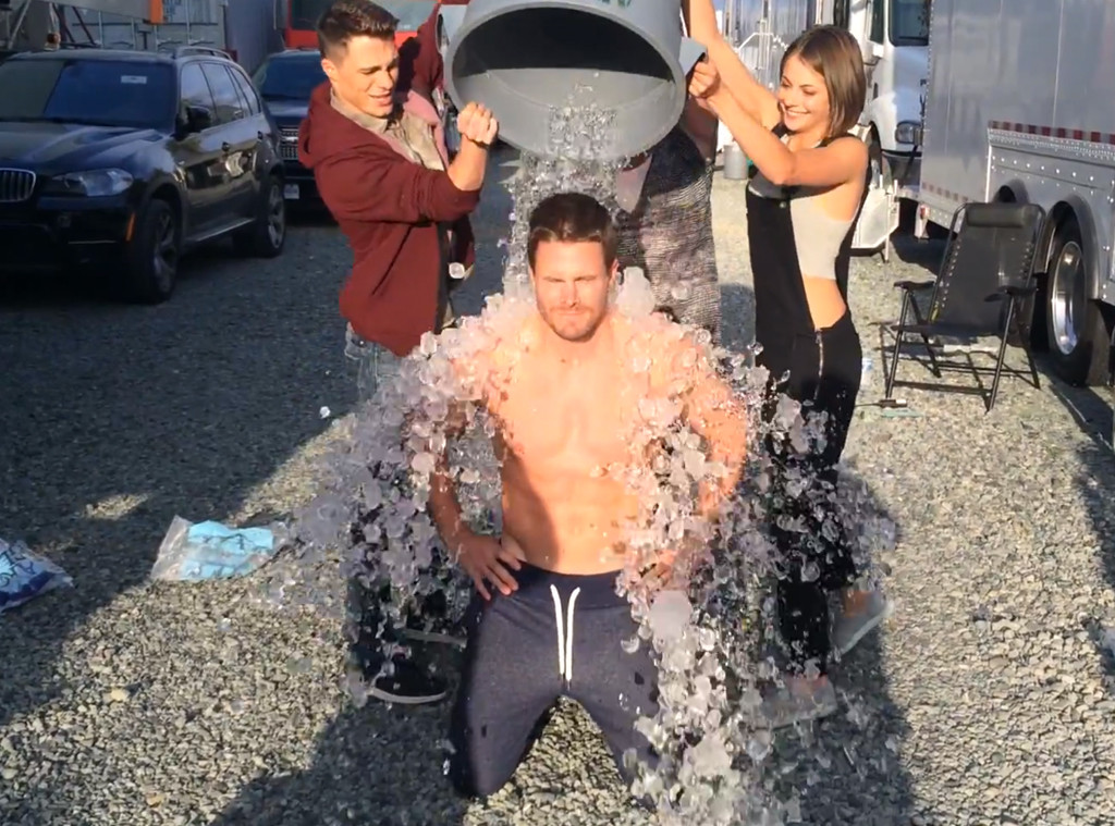 Stephen Amell From Als Ice Bucket Challenge Stars Whove Accepted E